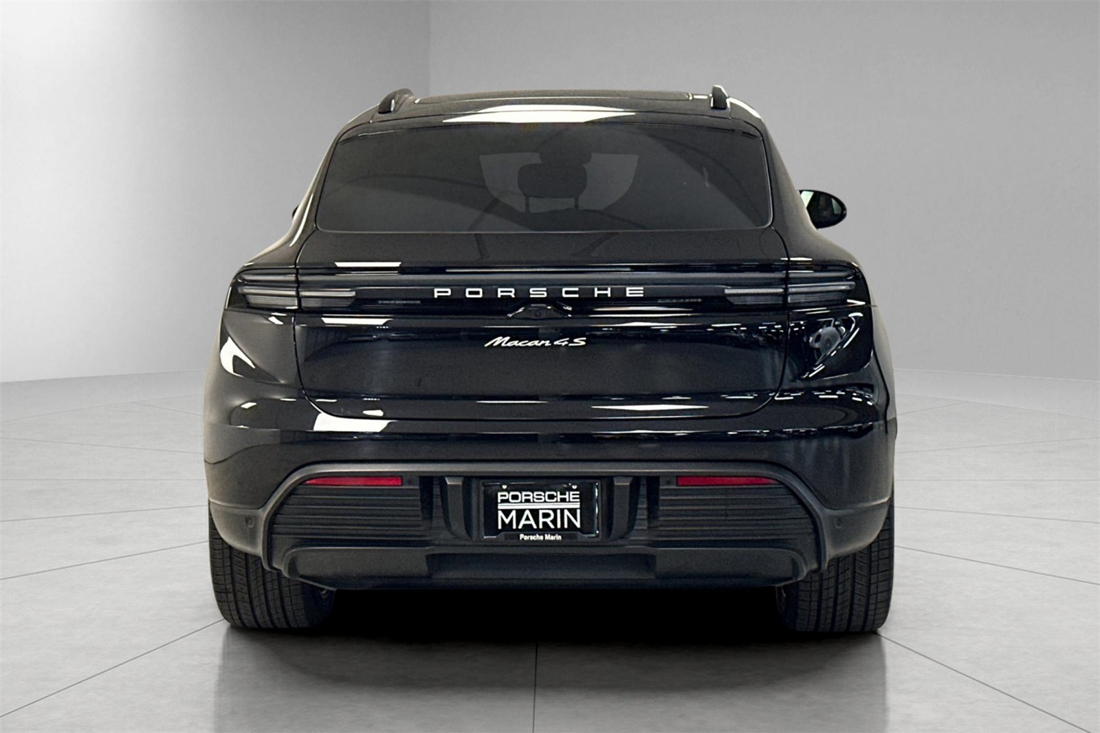 2025 Porsche Macan Electric photo 7