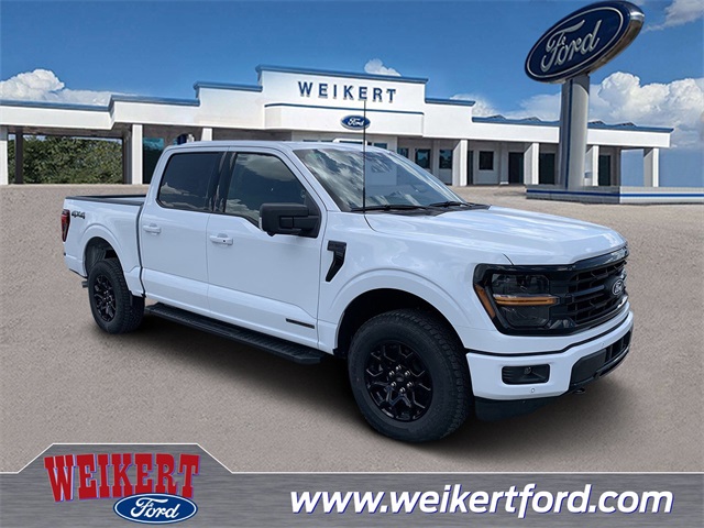 2025 Oxford White Ford F-150 XLT Truck