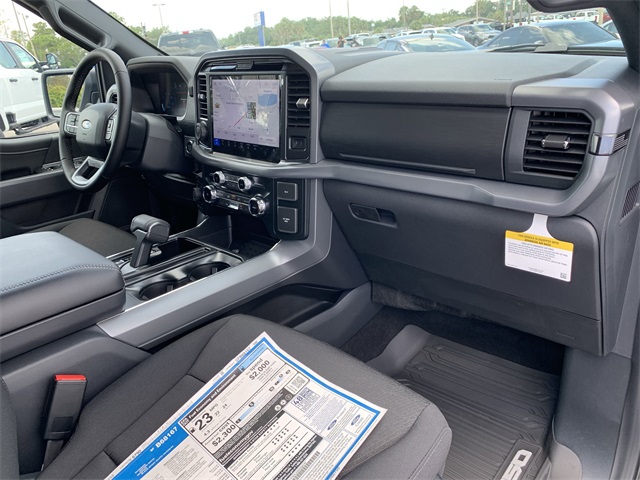 2025 Oxford White Ford F-150 XLT 4X4 Truck