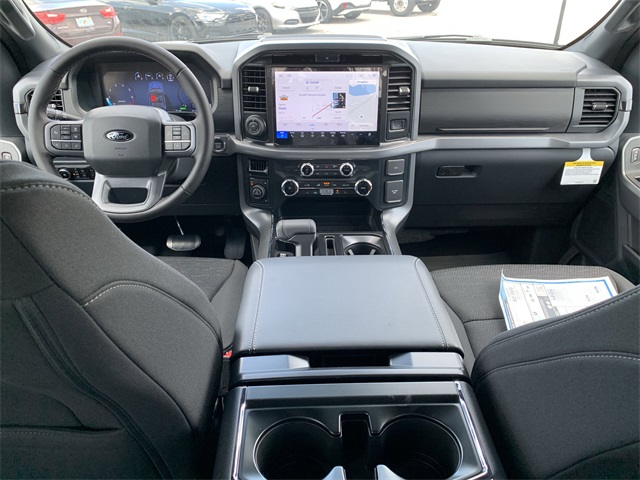 2025 Oxford White Ford F-150 XLT 4X4 Truck