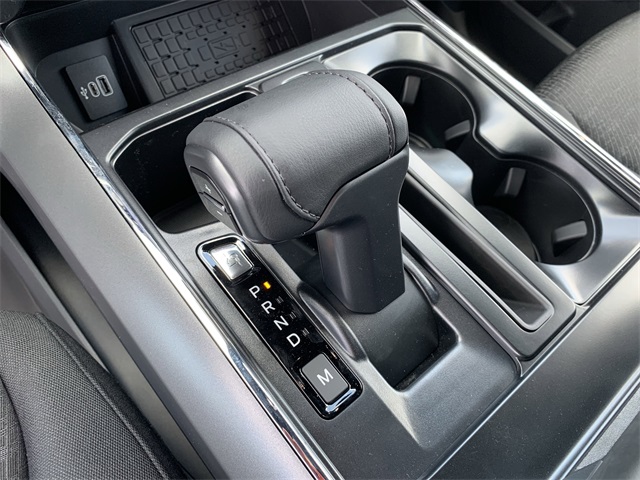 2025 Oxford White Ford F-150 XLT 4X4 Truck