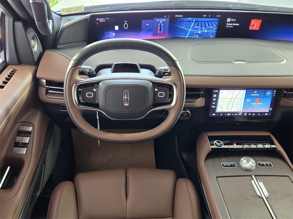 new 2025 Lincoln Navigator L car, priced at $106,773