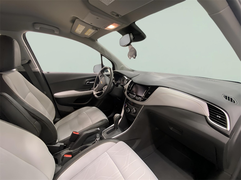 2022 Chevrolet Trax LT photo 28
