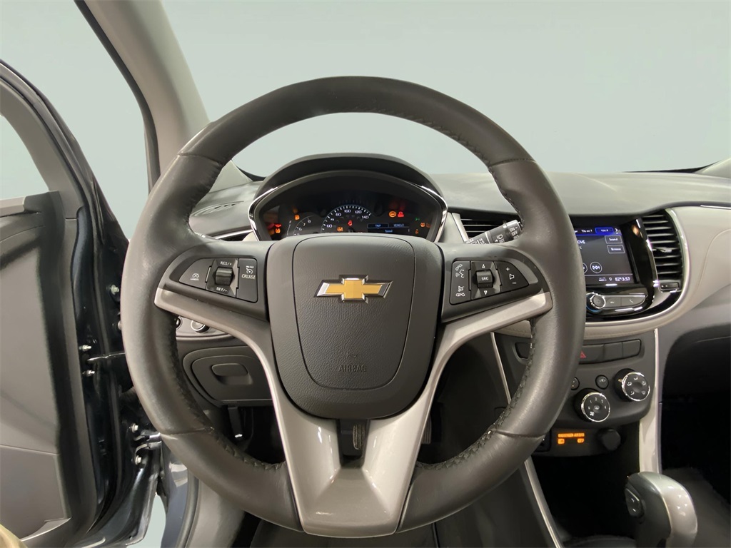 2022 Chevrolet Trax LT photo 4