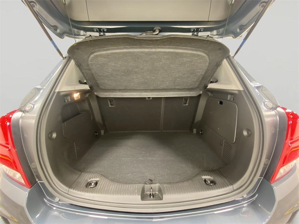 2022 Chevrolet Trax LT photo 12