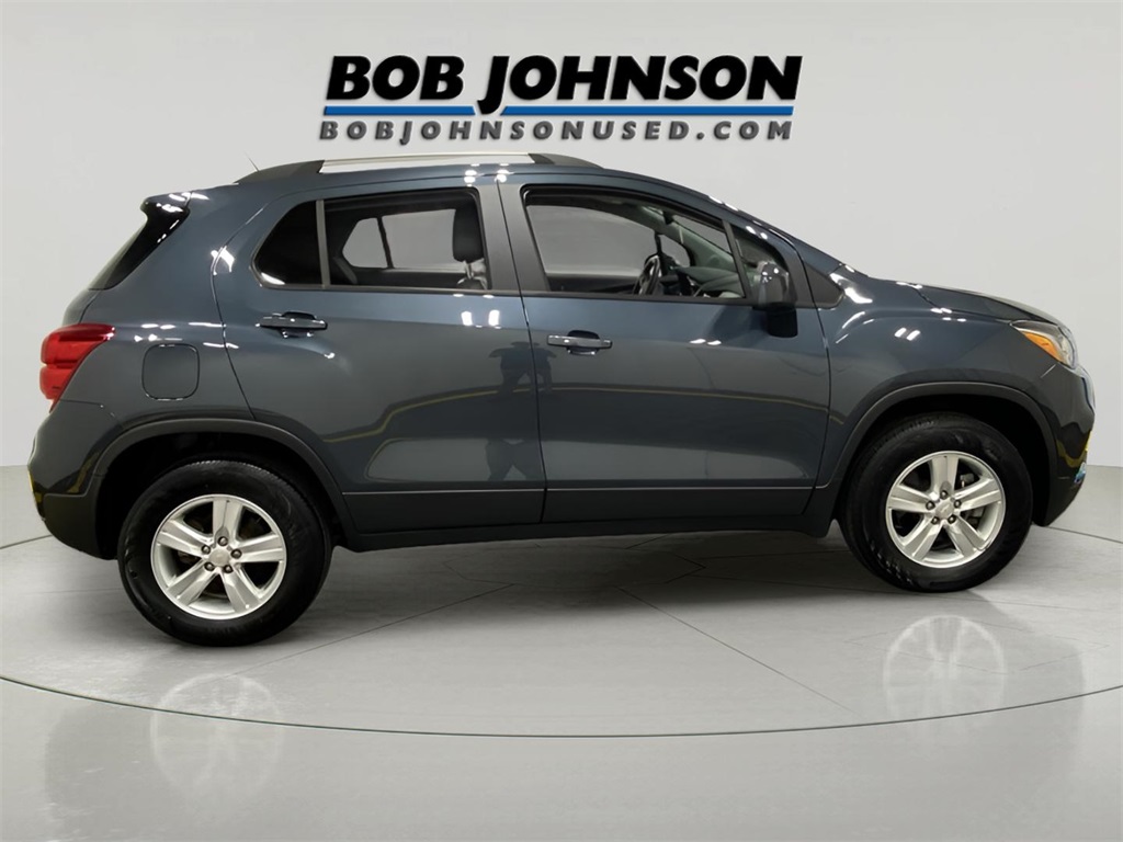 2022 Chevrolet Trax LT photo 22