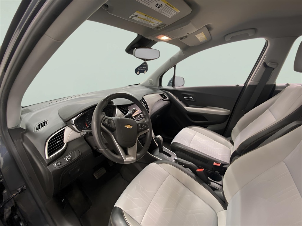 2022 Chevrolet Trax LT photo 23