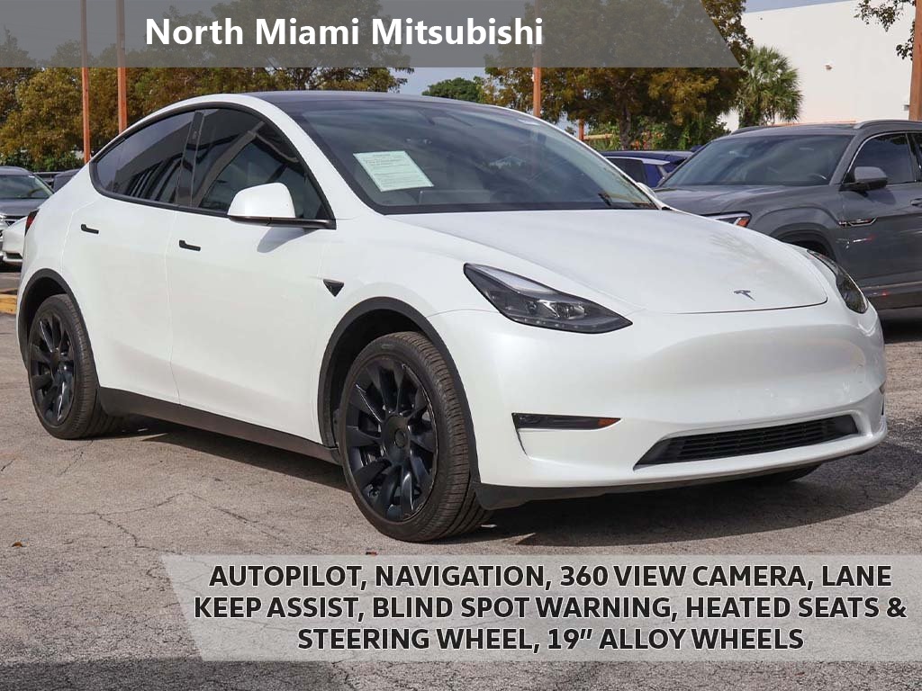 2023 Tesla Model Y Long Range's photo
