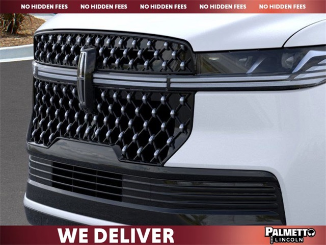 new 2025 Lincoln Navigator car, priced at $118,585