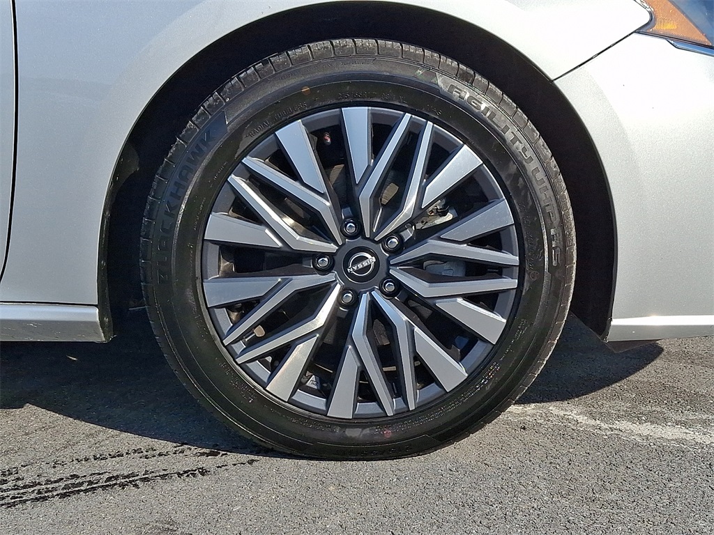 used 2024 Nissan Altima car, priced at $17,995