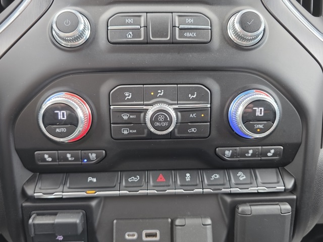2023 GMC Sierra 3500HD AT4