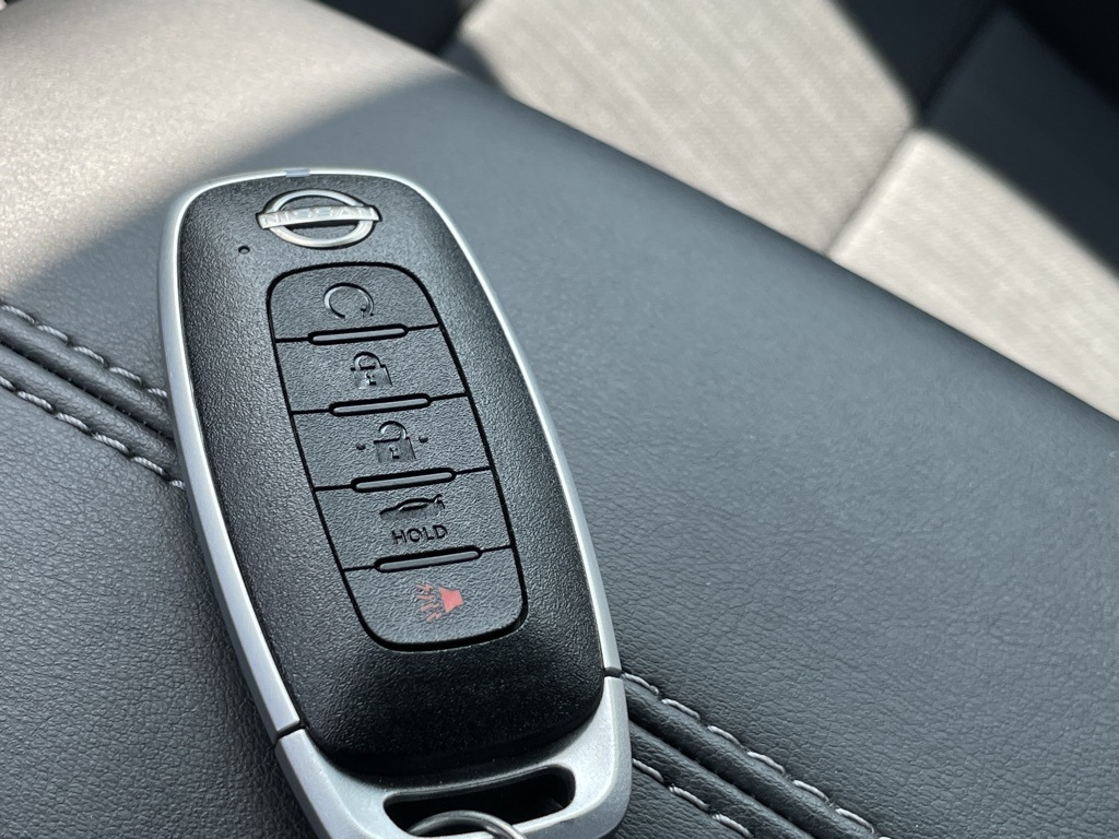 2024 Nissan Sentra SV photo 12