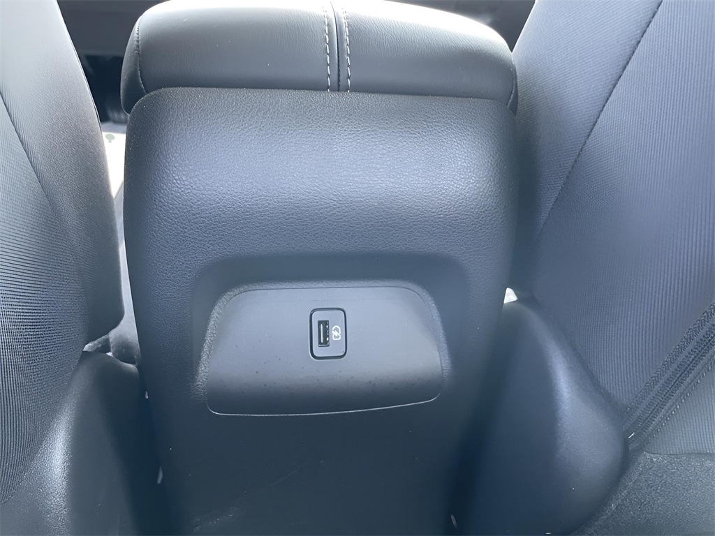 2024 Nissan Sentra SV photo 14