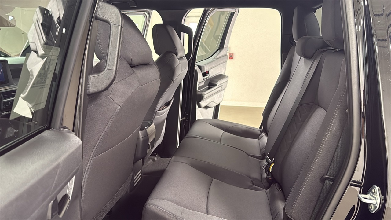 2025 Toyota Tacoma SR Double Cab photo 11