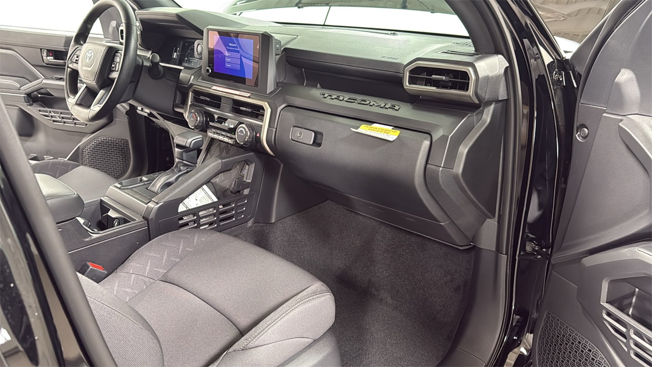 2025 Toyota Tacoma SR Double Cab photo 14