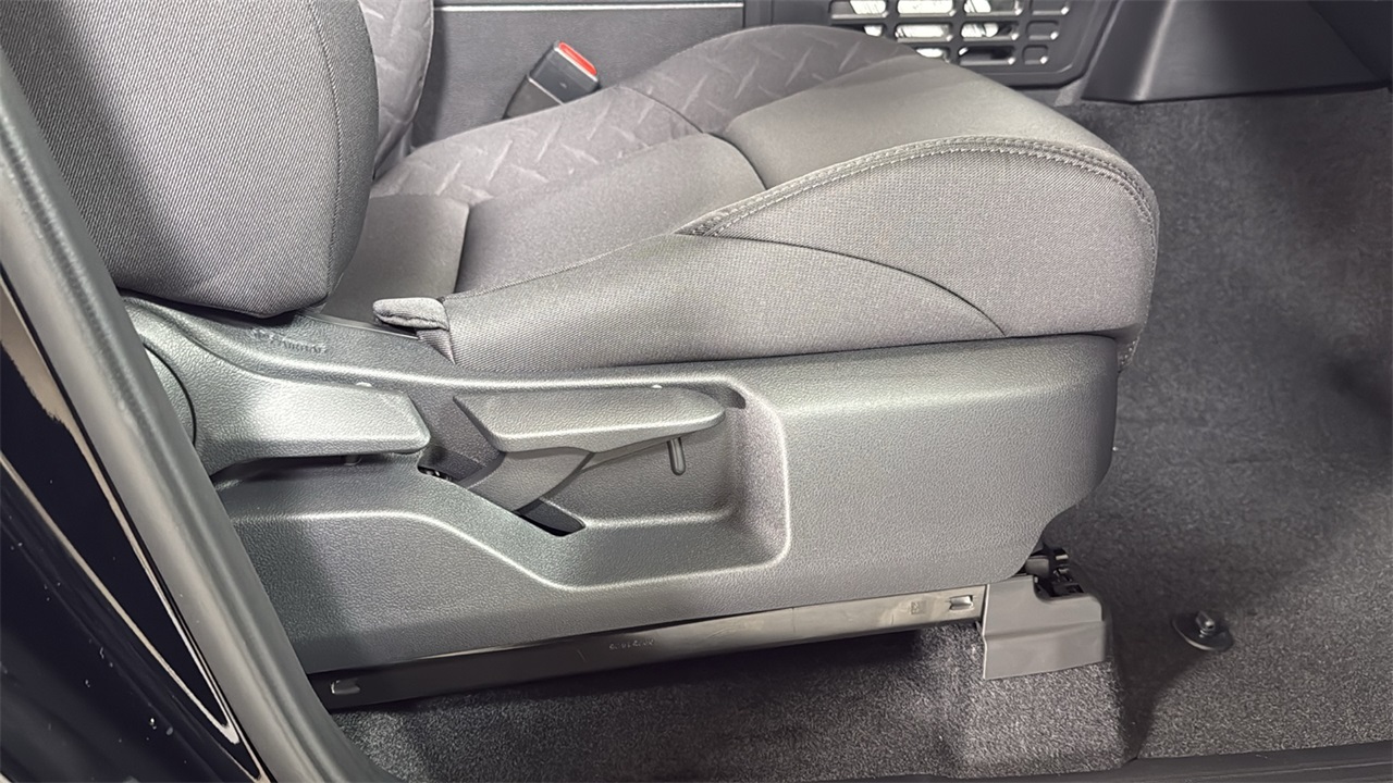 2025 Toyota Tacoma SR Double Cab photo 16