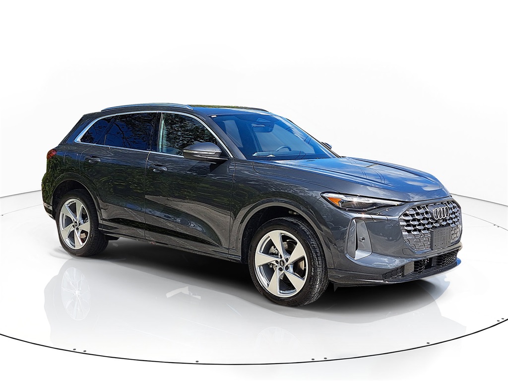 2025 Audi New Q5 Premium Plus's photo