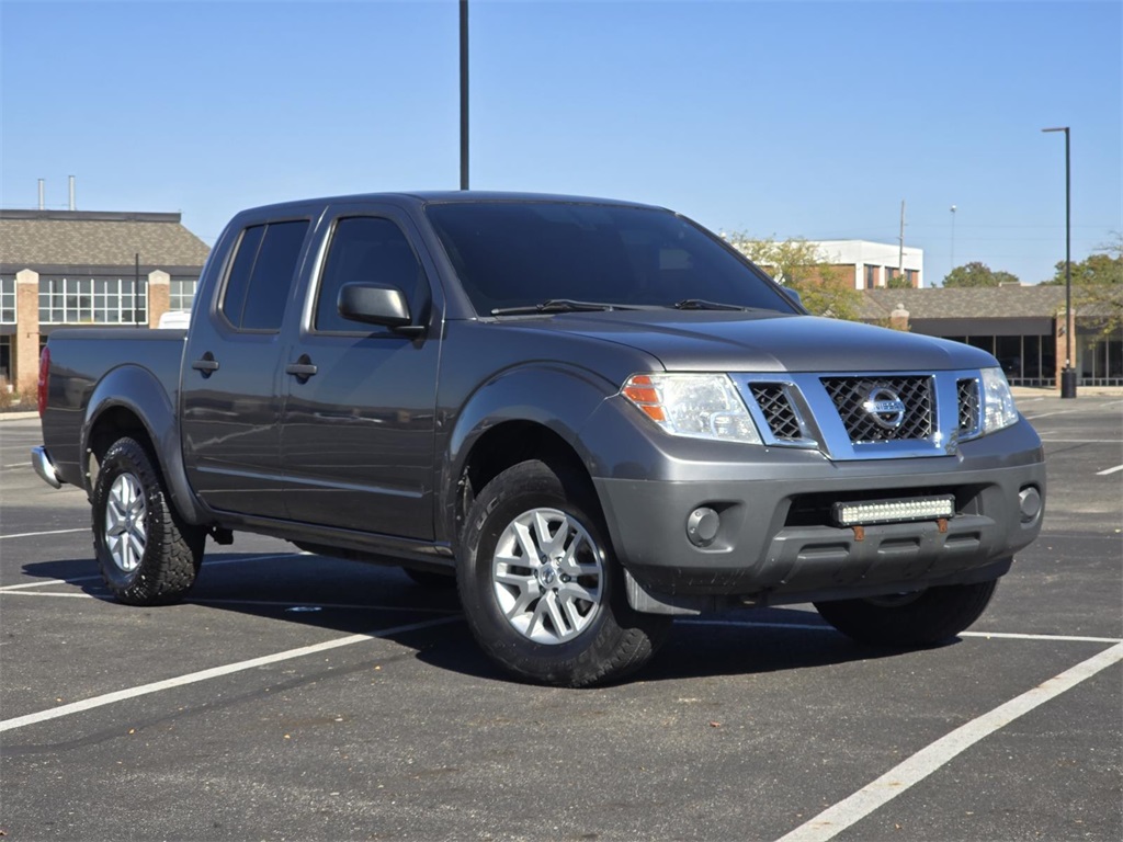 2019 Nissan Frontier SV photo 2