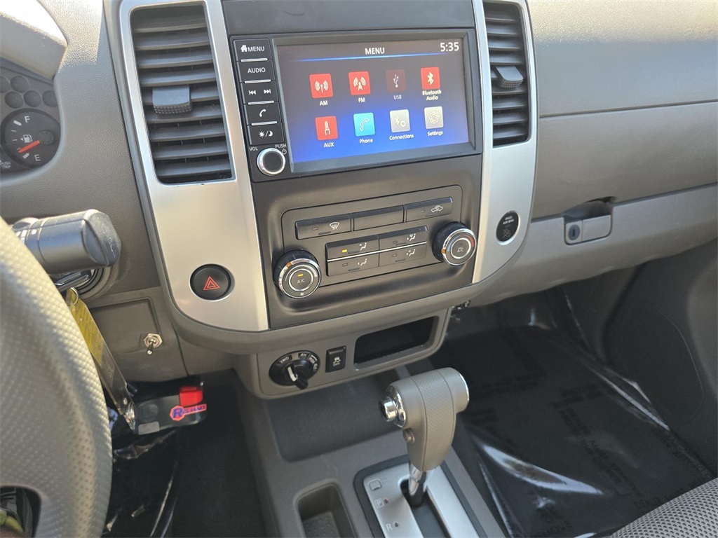 2019 Nissan Frontier SV photo 28