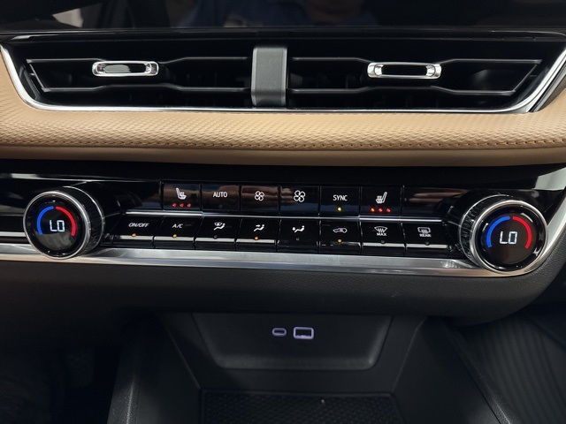 new 2026 Chevrolet Equinox car, priced at $32,875