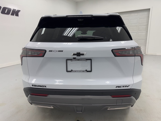 new 2026 Chevrolet Equinox car, priced at $32,875