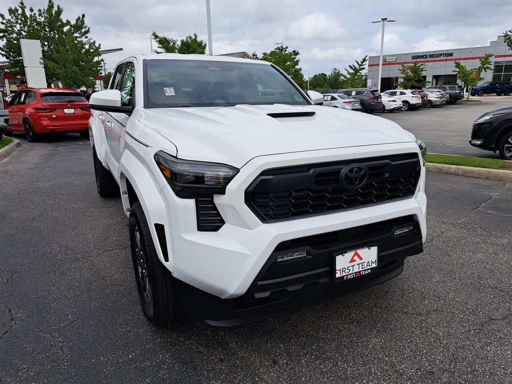 2025 Toyota Tacoma TRD Sport Double Cab photo 3