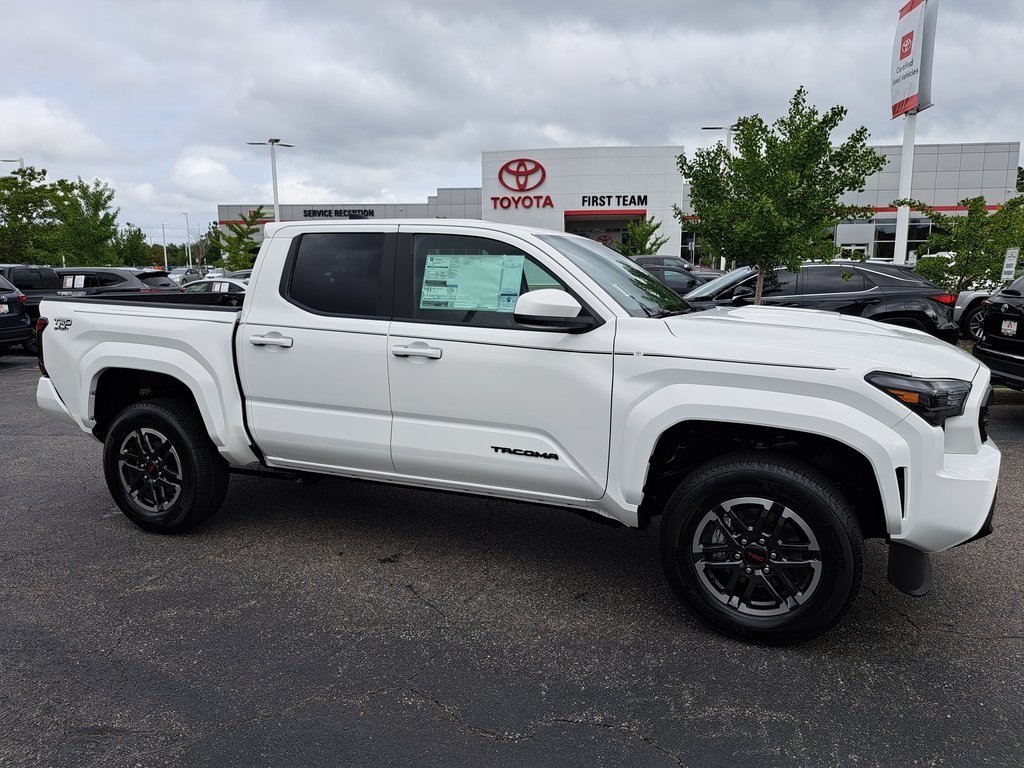 2025 Toyota Tacoma TRD Sport Double Cab photo 4