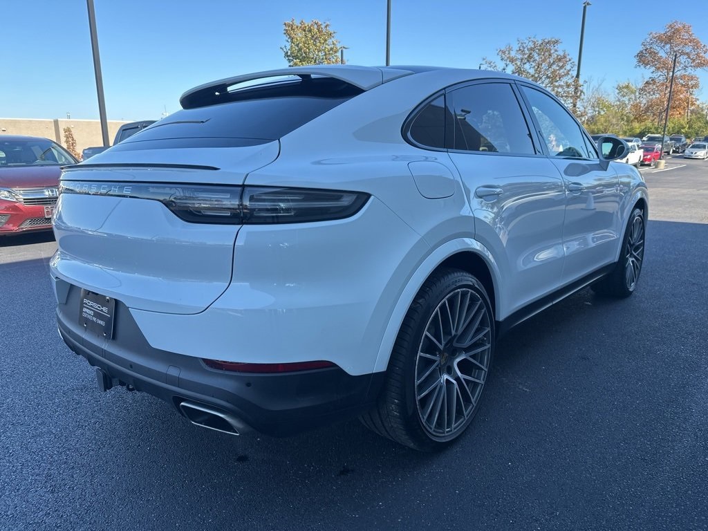 2023 Porsche Cayenne E-Hybrid Coupe Platinum Edition photo 2