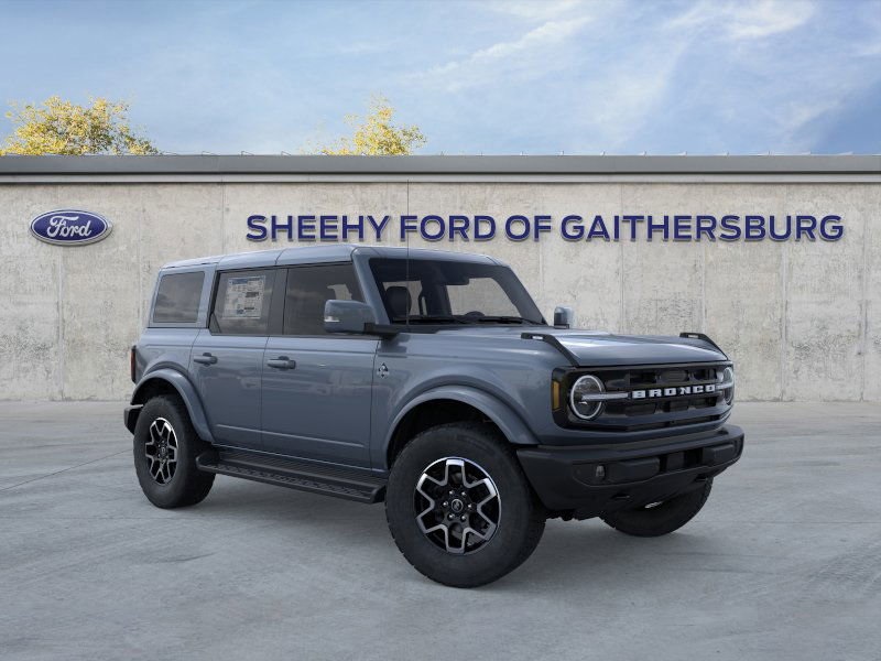 2025 Ford Bronco 4-Door Outer Banks's photo