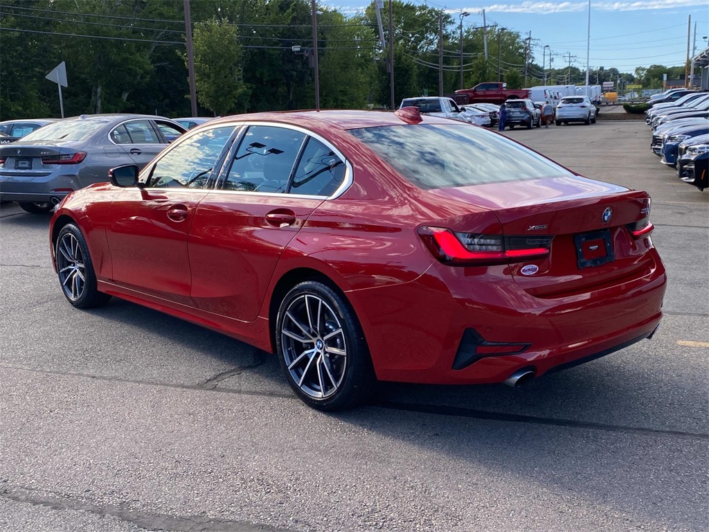 2022 Melbourne Red Metallic BMW 3 Series 330i xDrive AWD Sedan