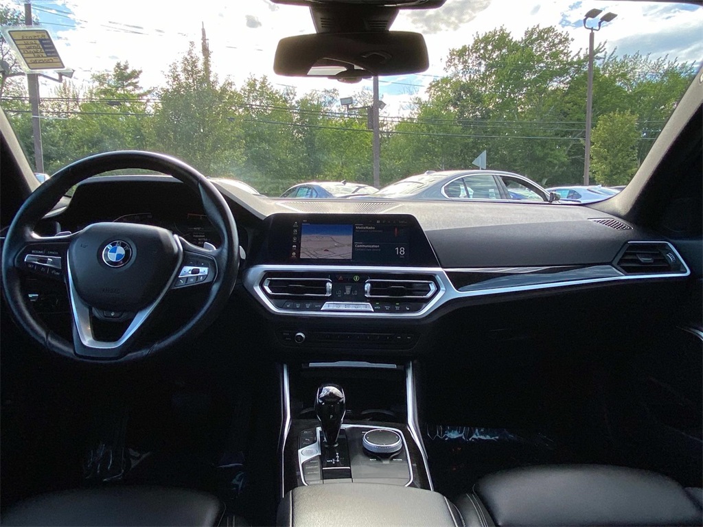 2022 Melbourne Red Metallic BMW 3 Series 330i xDrive AWD Sedan