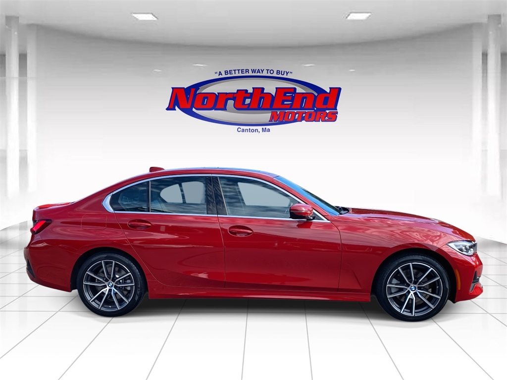 2022 Melbourne Red Metallic BMW 3 Series 330i xDrive AWD Sedan