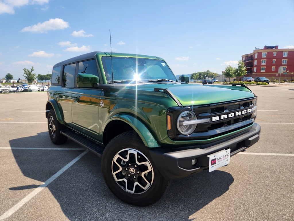 Used 2023 Ford Bronco Outer Banks SUVs