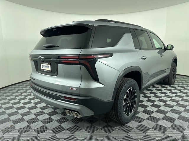 2026 Chevrolet Traverse Z71 photo 3