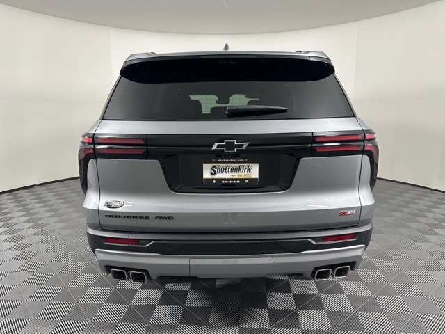 2026 Chevrolet Traverse Z71 photo 4
