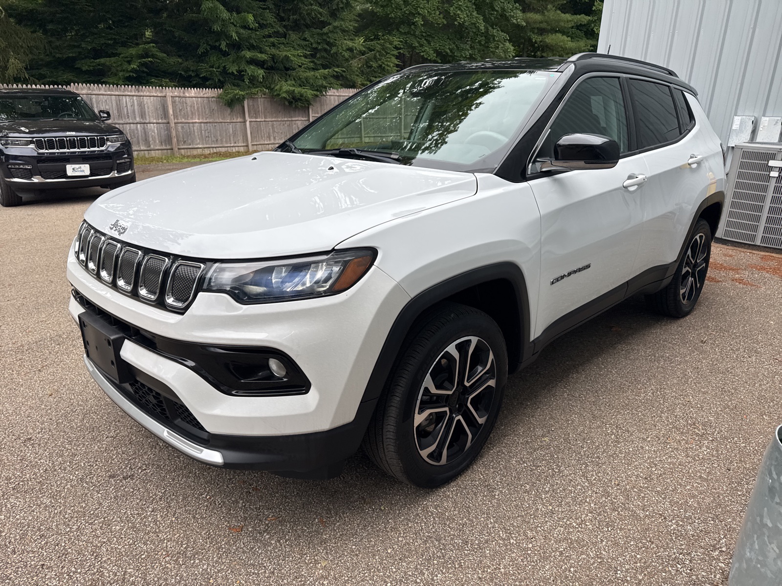 2022 Bright White Clearcoat Jeep Compass Limited 4X4 SUV