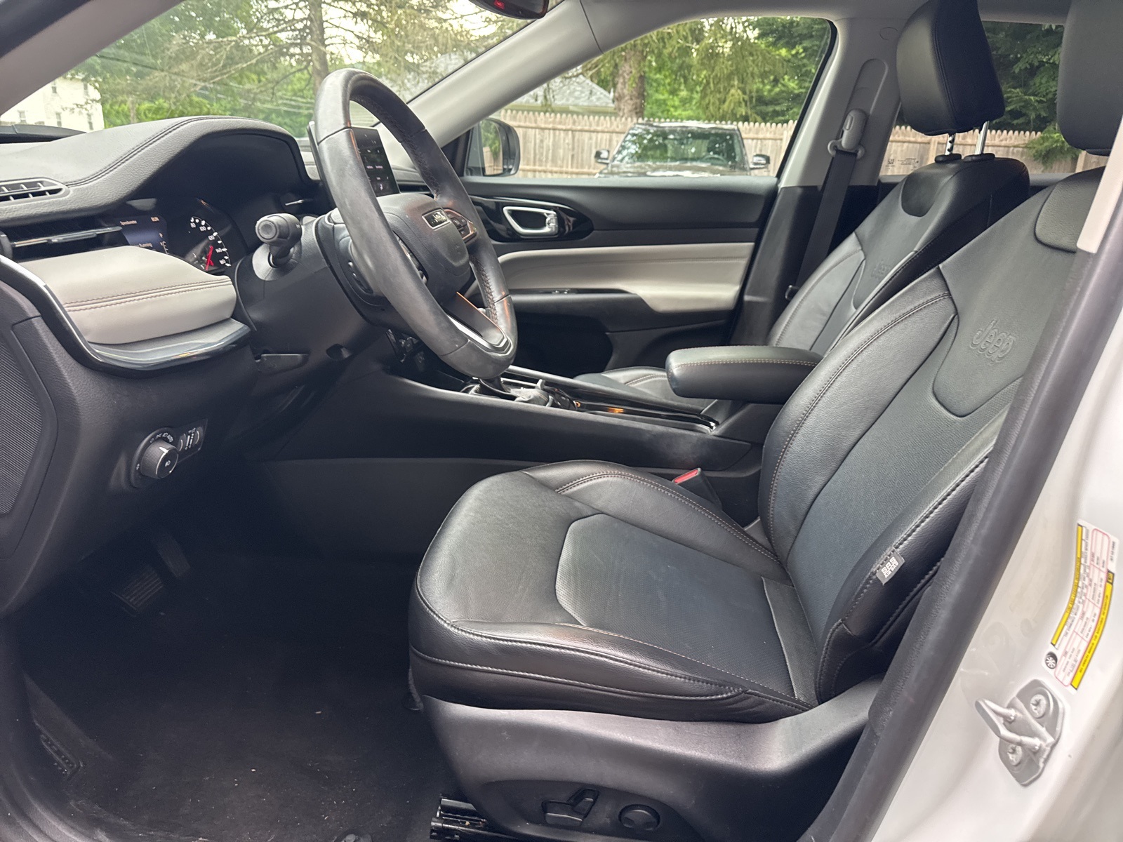 2022 Bright White Clearcoat Jeep Compass Limited 4X4 SUV
