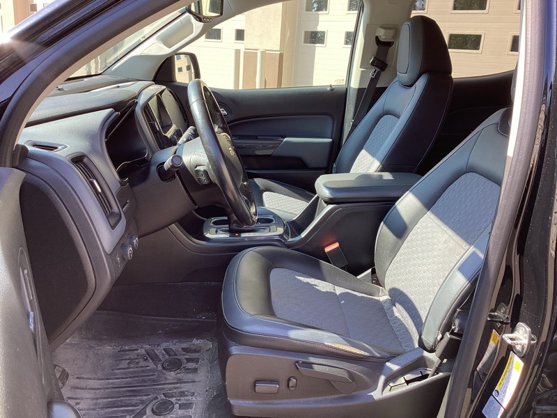2017 Chevrolet Colorado Z71 photo 10
