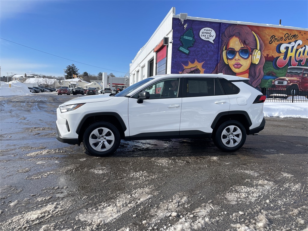 Used 2024 Toyota RAV4 LE with VIN 2T3F1RFV2RC442755 for sale in Northfield, Minnesota