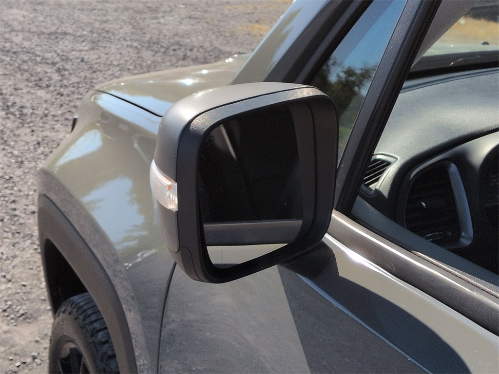 2020 Jeep Renegade Limited photo 9