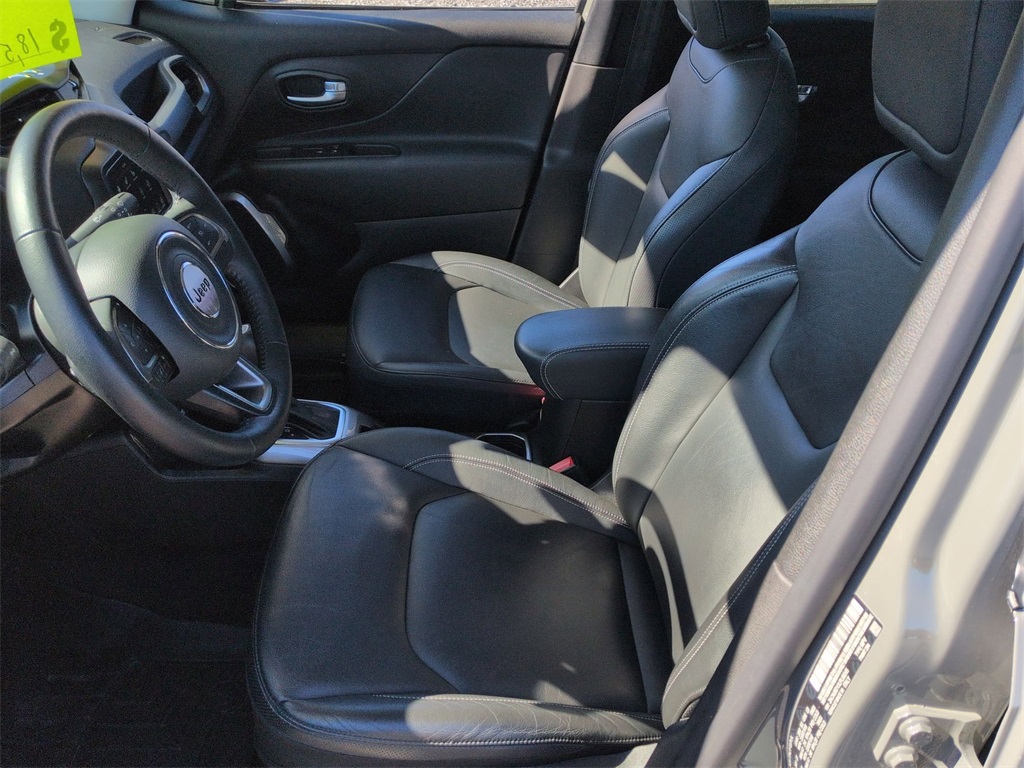 2020 Jeep Renegade Limited photo 13