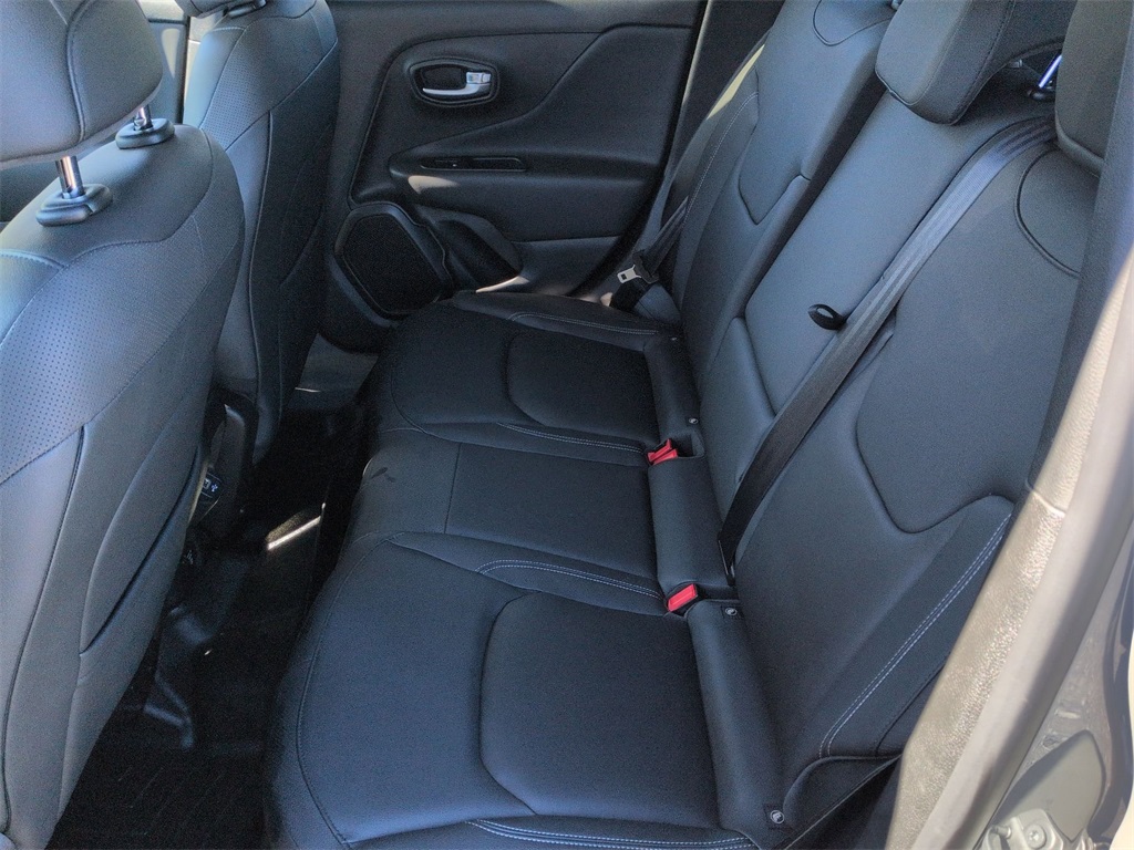 2020 Jeep Renegade Limited photo 15