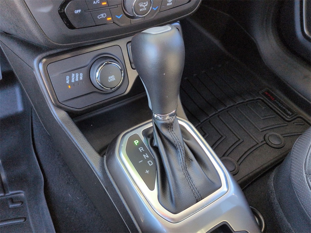 2020 Jeep Renegade Limited photo 22