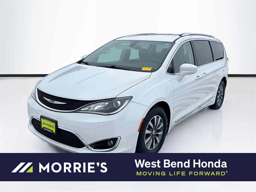 2020 Chrysler Pacifica Touring L Plus's photo