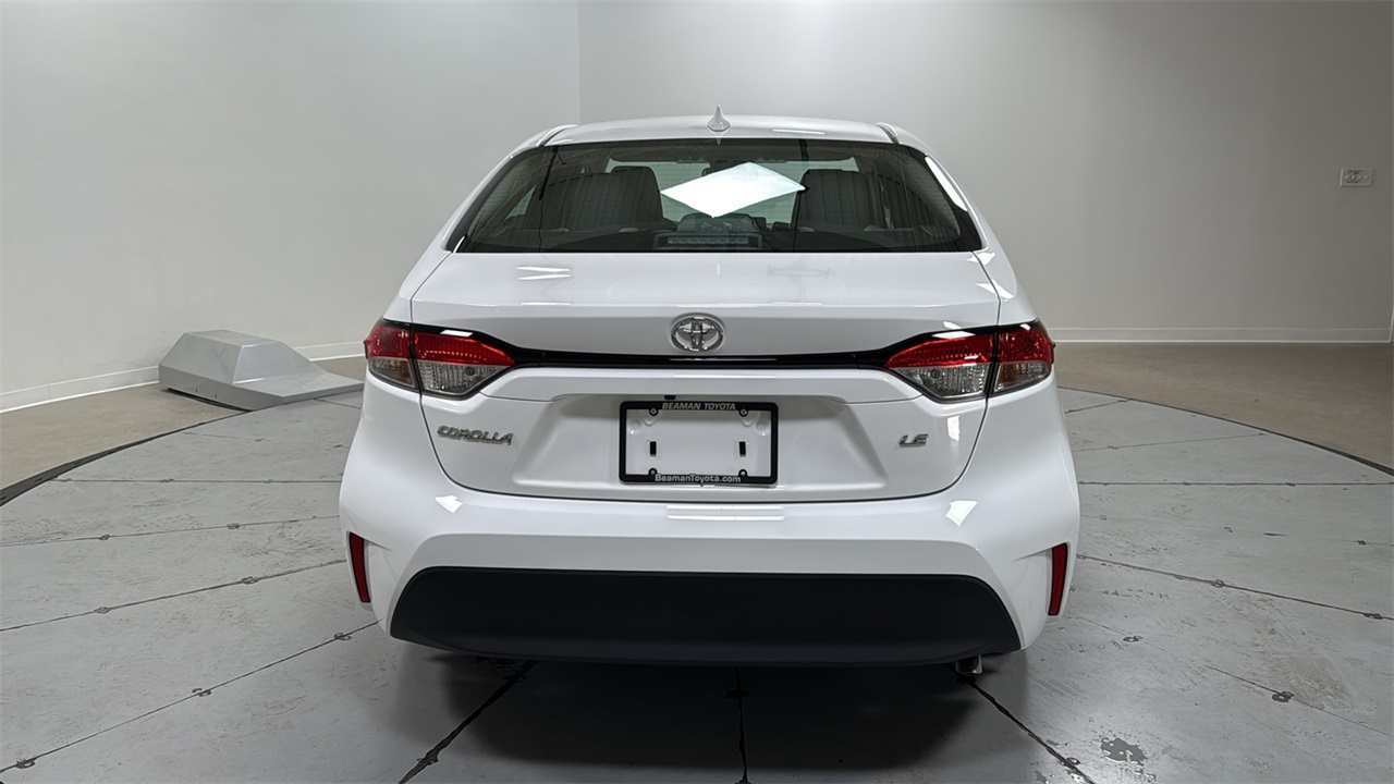 2026 Toyota Corolla LE photo 4