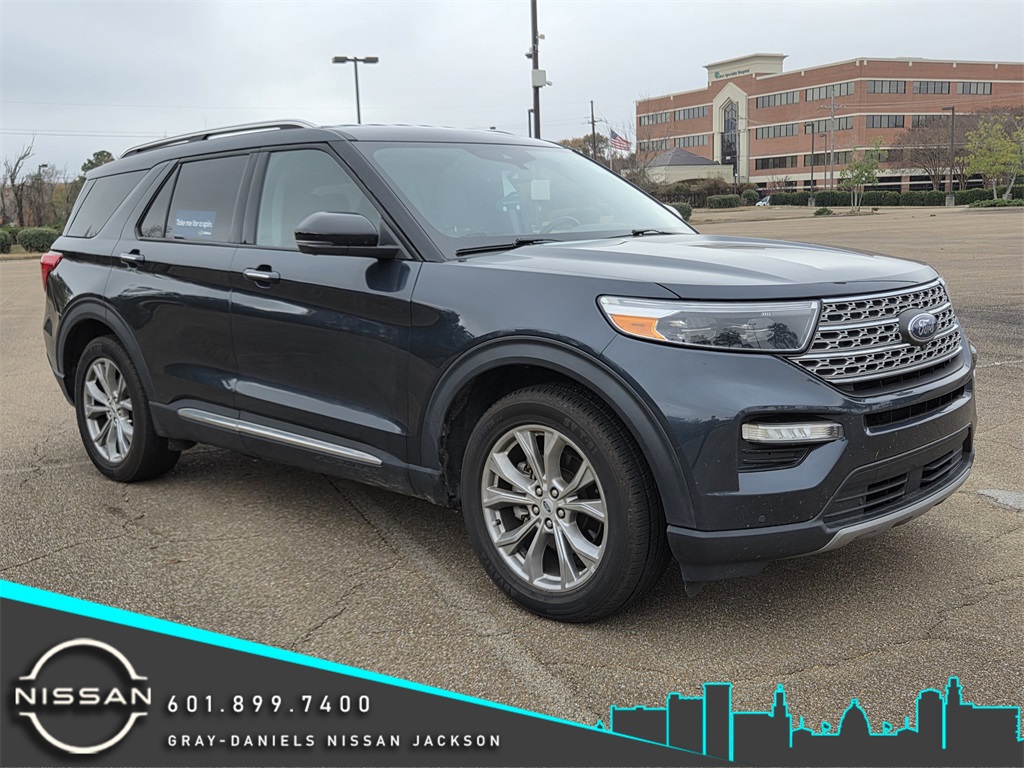 2023 Ford Explorer Limited's photo