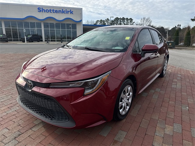 2022 Toyota Corolla LE's photo