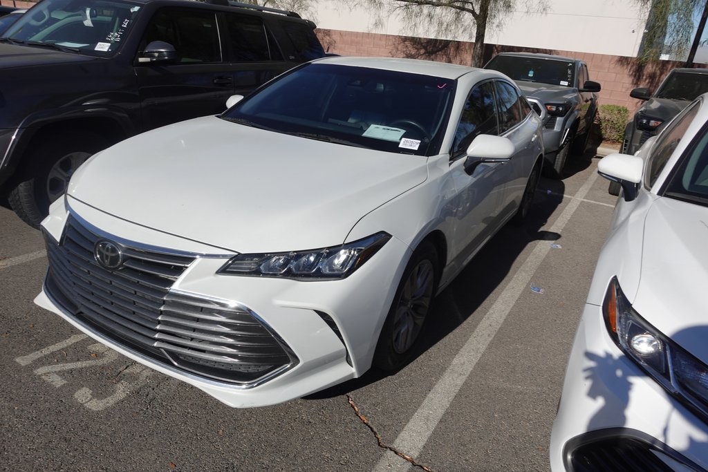 2022 Toyota Avalon XLE's photo