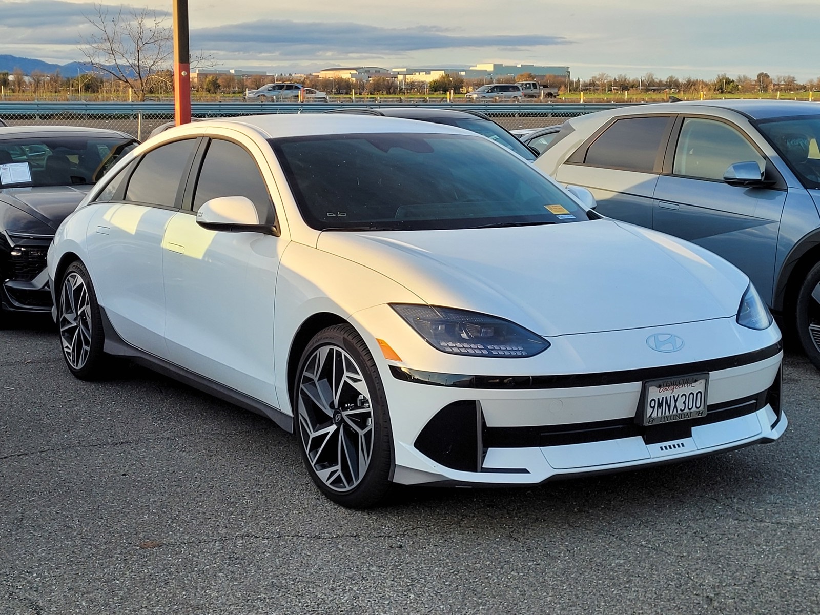 2024 Hyundai IONIQ 6 SEL's photo