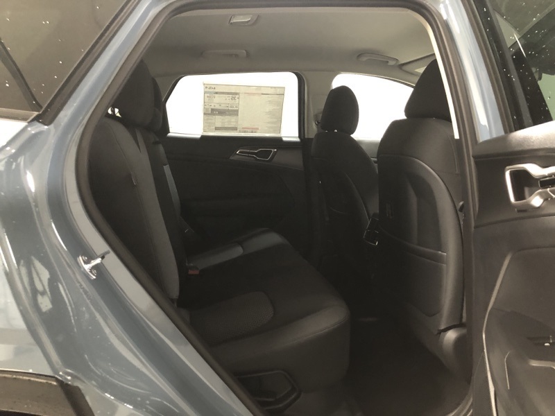 2026 Kia Sportage Hybrid photo 10